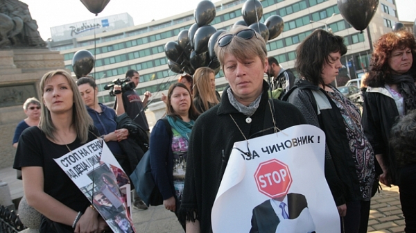 23 000 души съпричастни към протеста на майките за свалянето на Валери Симеонов