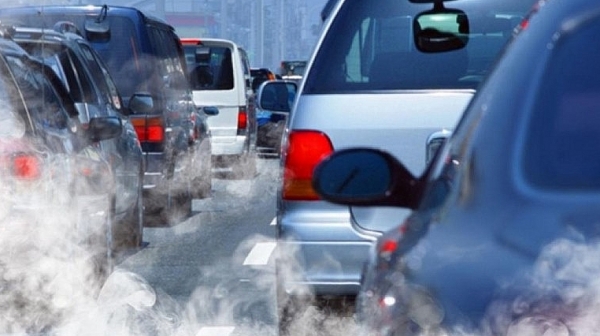 Климатолог предупреди: Забранените в Европа дизелови коли ще дойдат в България