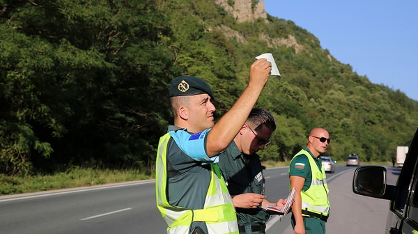 Фронтекс влиза в Албания, за да спира бежанците