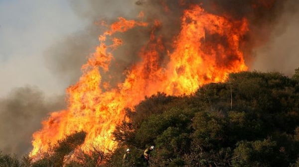 Огнен ад завладя Южна Гърция