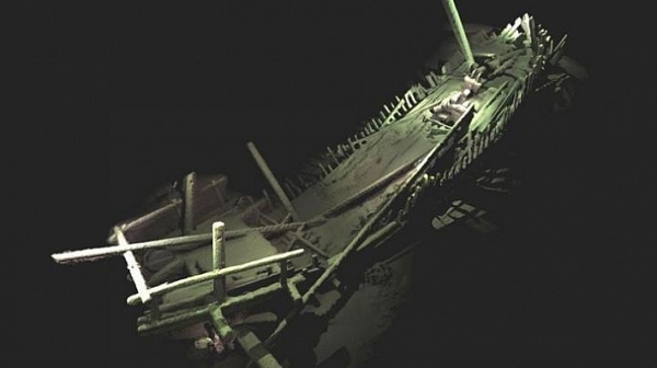 Откриха в Черно море останки на най-древния неповреден кораб в света