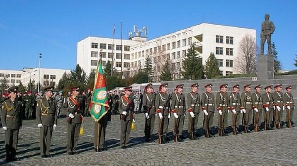 113 курсанти от НВУ „Васил Левски“ ще получат днес първото си офицерско звание