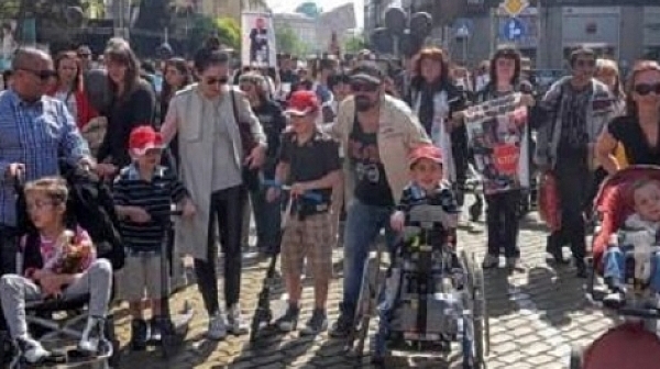Родители на деца с увреждания: Борисов отказва диалог!