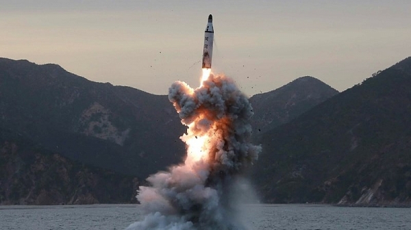 Северна Корея пак изстреля няколко балистични ракети