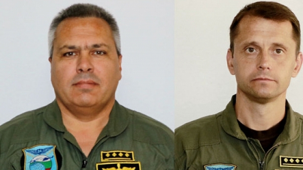 Само във Фрог: Загиналите пилоти от Ми-17 били в конфликт, скарани се качили в кабината преди катастрофата