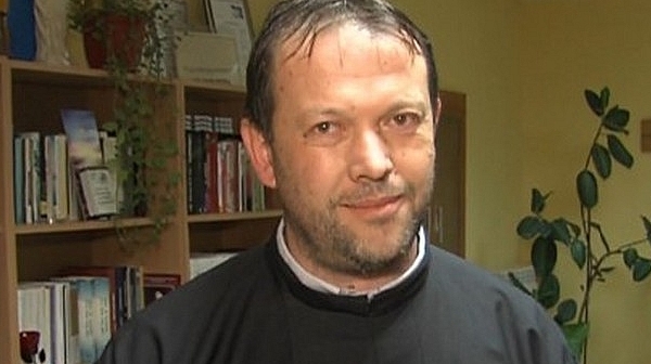 Отец Паоло Кортези: Белене е моят дом, за 2 месеца посетих 1000 семейства