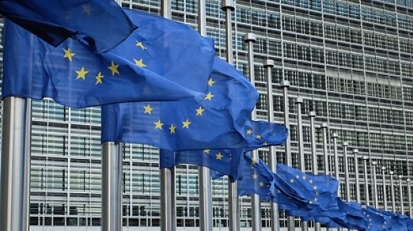 40 чиновници от Брюксел ще ни помагат при председателството в ЕС