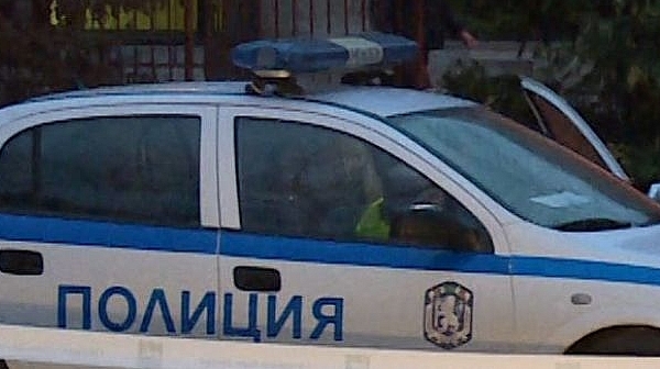 Пребиха и ограбиха възрастно семейство в Търговищко