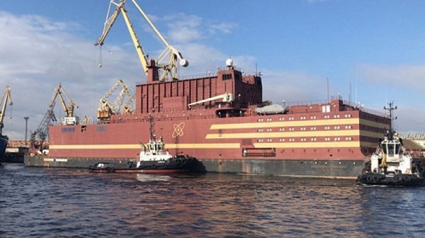 Руската плаваща АЕЦ - ”Ядреният Титаник”?