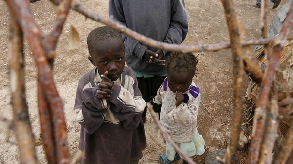 В Уганда убиват жени и деца за да завали дъжд