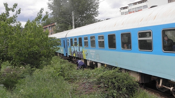 Аварира бързият влак София - Бургас