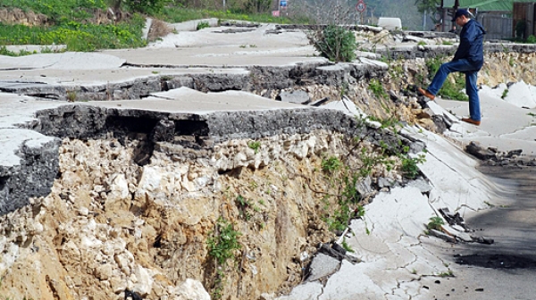 Частично бедствено положение в община Червен бряг заради аварирал мост
