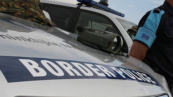 Над 400 кг химикали за хероин са заловени на турско-българската граница