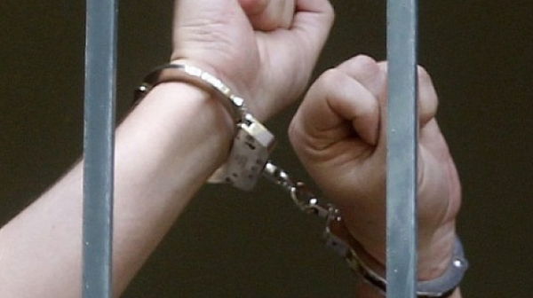 Задържаните „ало” измамници остават в ареста