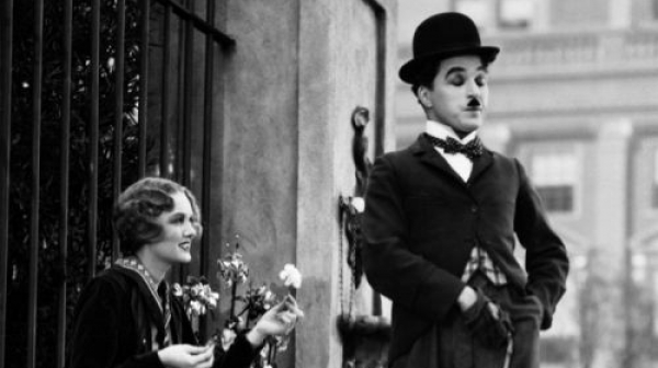 Българин осквернил гроба на Чаплин за пари