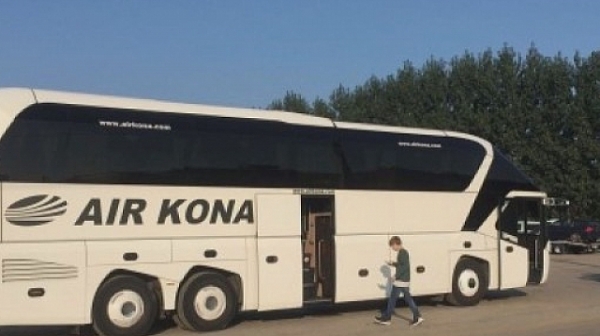 Български автобус с 54 пътници закъса в Унгария