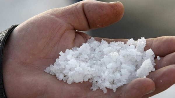 Грийнпийс: И в българската трапезна сол има пластмаса