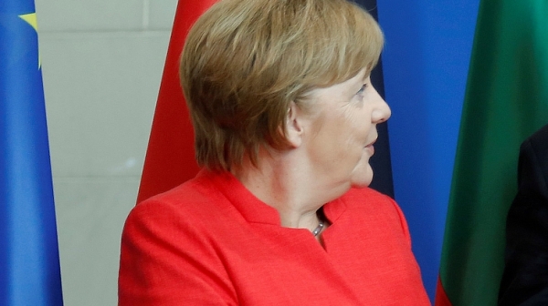 Меркел зове лидерите от Г-20 за компромис