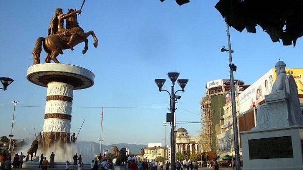 Властта и опозицията в Македония стартират преговори