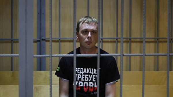 Освободиха Голунов и уволниха арестувалите го полицаи в Русия