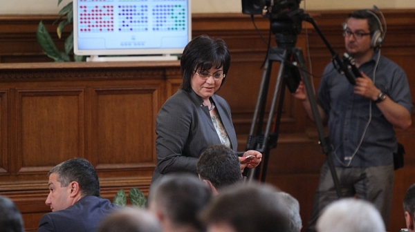 Нинова съди Борисов, не била член на СДС