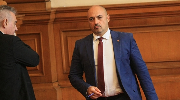 ВМРО иска вето върху новите изборни правила, коалицията май се разпада