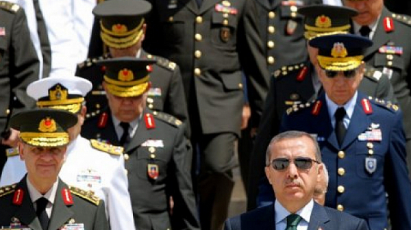 Петима турски генерали са подали оставка