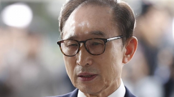 Осъдиха бивш президент на Южна Корея на 15 години затвор