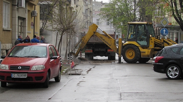 Вижте къде днес ще бъде възстановено подаването на топлата вода в София