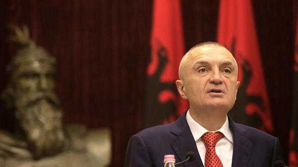 Парламентарна комисия ще разследва албанския президент