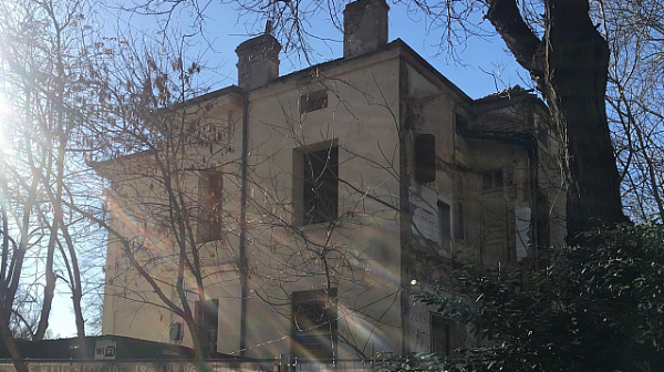 Събориха къща-паметник на културата в Пловдив