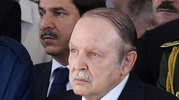 Президентът на Алжир се кандидатира за пети мандат