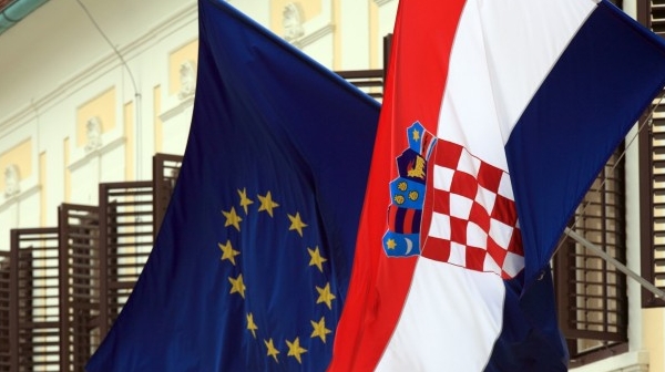 Хърватското правителство оцеля при вота на недоверие