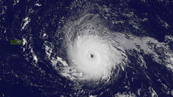 Седем са вече жертвите на урагана ”Дориан” на Бахамските острови