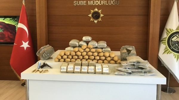 Турция арестува две българки, пренасяли наркотици за Европа