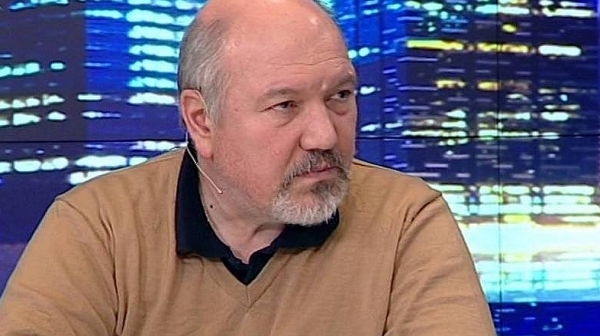 Проф. Ал. Маринов: Оставките са закъснели, предсрочните избори са неизбежни
