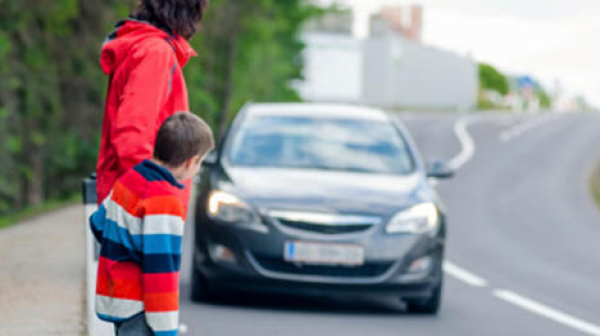 Пътен инциден с две деца в София