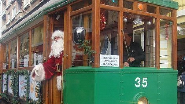Коледен ретро трамвай ще кръстосва София
