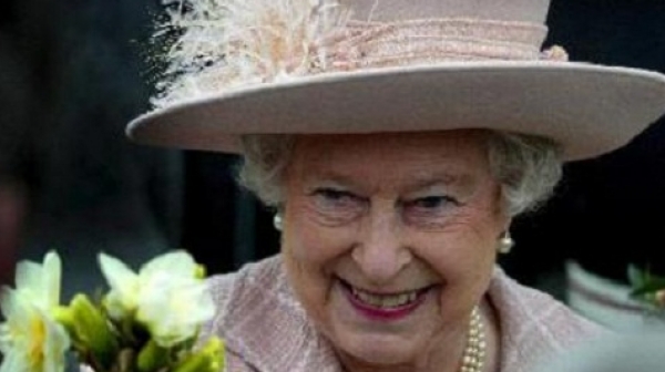 Евакуират Елизабет II при безредици след Брекзит