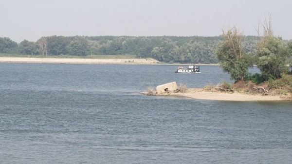 Дунав заплашва да наводни Видин