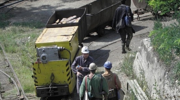 Над 20 загинаха при срутване в мина в Китай
