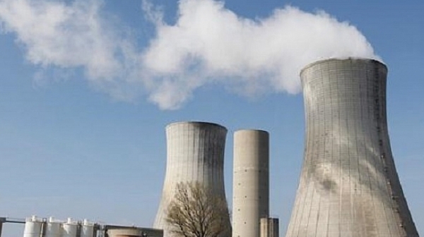 Горещините спряха 4 атомни реактора във Франция