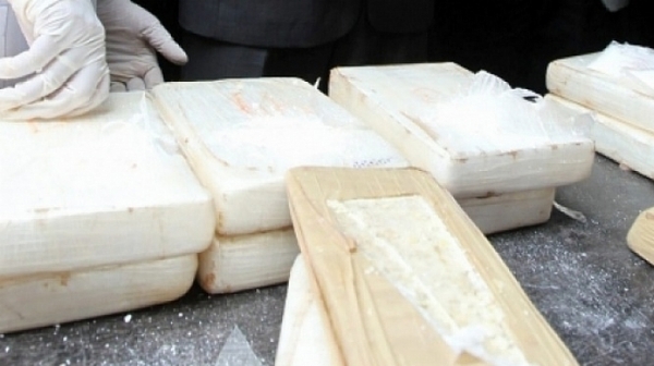 Обвиниха шестима за продажба на кокаин на едро
