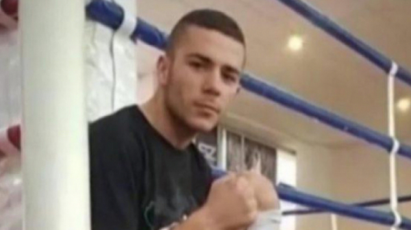 Боксьорът изпил ампула с неизвестно съдържание преди мача в Албания