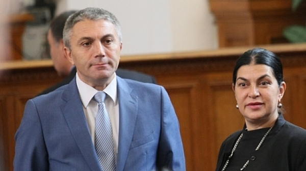 ДПС иска Борисов да се разграничи от Каракачанов за ромите