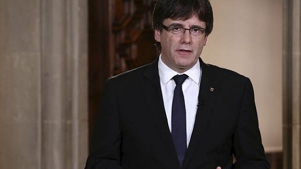 Каталунският парламент гласува Пучдемон да бъде преизбран символично