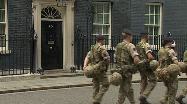 Военни обсадиха Лондон заради атентата