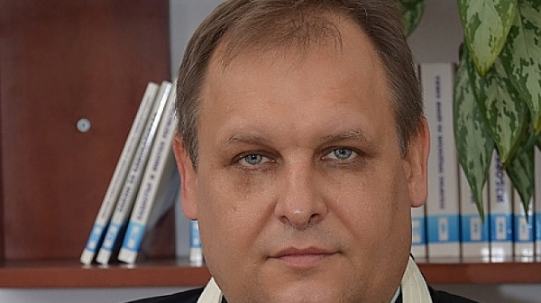Административни съдии бранят новия председател на ВАС Георги Чолаков