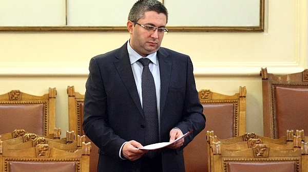 Министър Нанков обещава да не вдига цената на винетките