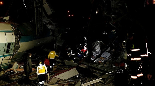 Високоскоростен влак се разби в Анкара